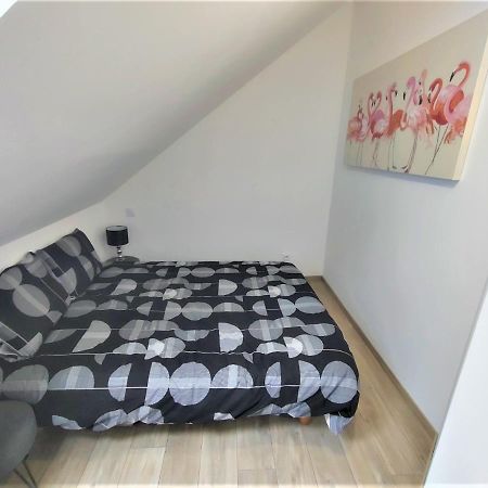 Appartement T3 "Yuca" Hyper Centre D'Ernée Exteriör bild